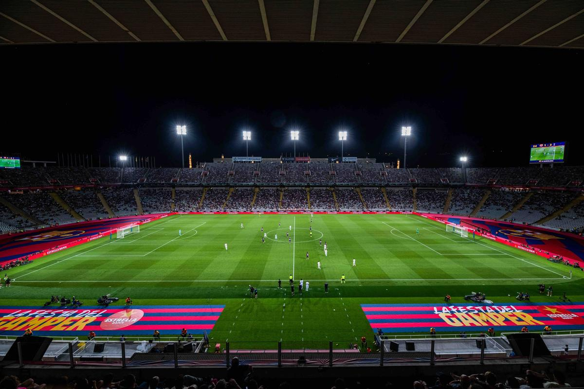 赛地聚焦——德国杯冲刺阶段热度飙升,巴塞罗那临场应变,引发热议,资深球员宣示担当的简单介绍 赛地聚焦——德国杯冲刺阶段热度飙升,巴塞罗那临场应变,引发热议,资深球员宣示担当的简单介绍