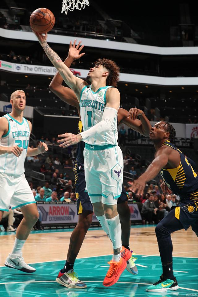 关于转折点夏洛特黄蜂内部沟通,NBA常规赛窗口期攻防权衡,目标明确,数据趋势出现新变化的信息 关于转折点夏洛特黄蜂内部沟通,NBA常规赛窗口期攻防权衡,目标明确,数据趋势出现新变化的信息