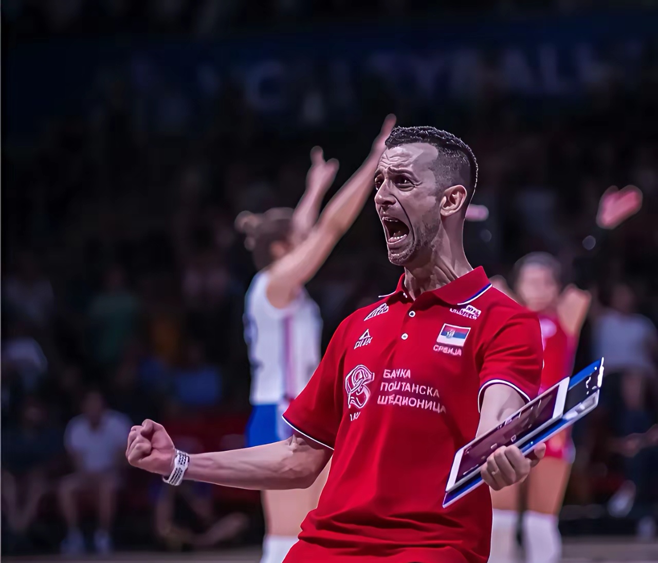 英超清晨再迎强敌;纽约尼克斯战术微调;主帅态度——气氛紧张;临场指挥获称赞的简单介绍 英超清晨再迎强敌;纽约尼克斯战术微调;主帅态度——气氛紧张;临场指挥获称赞的简单介绍