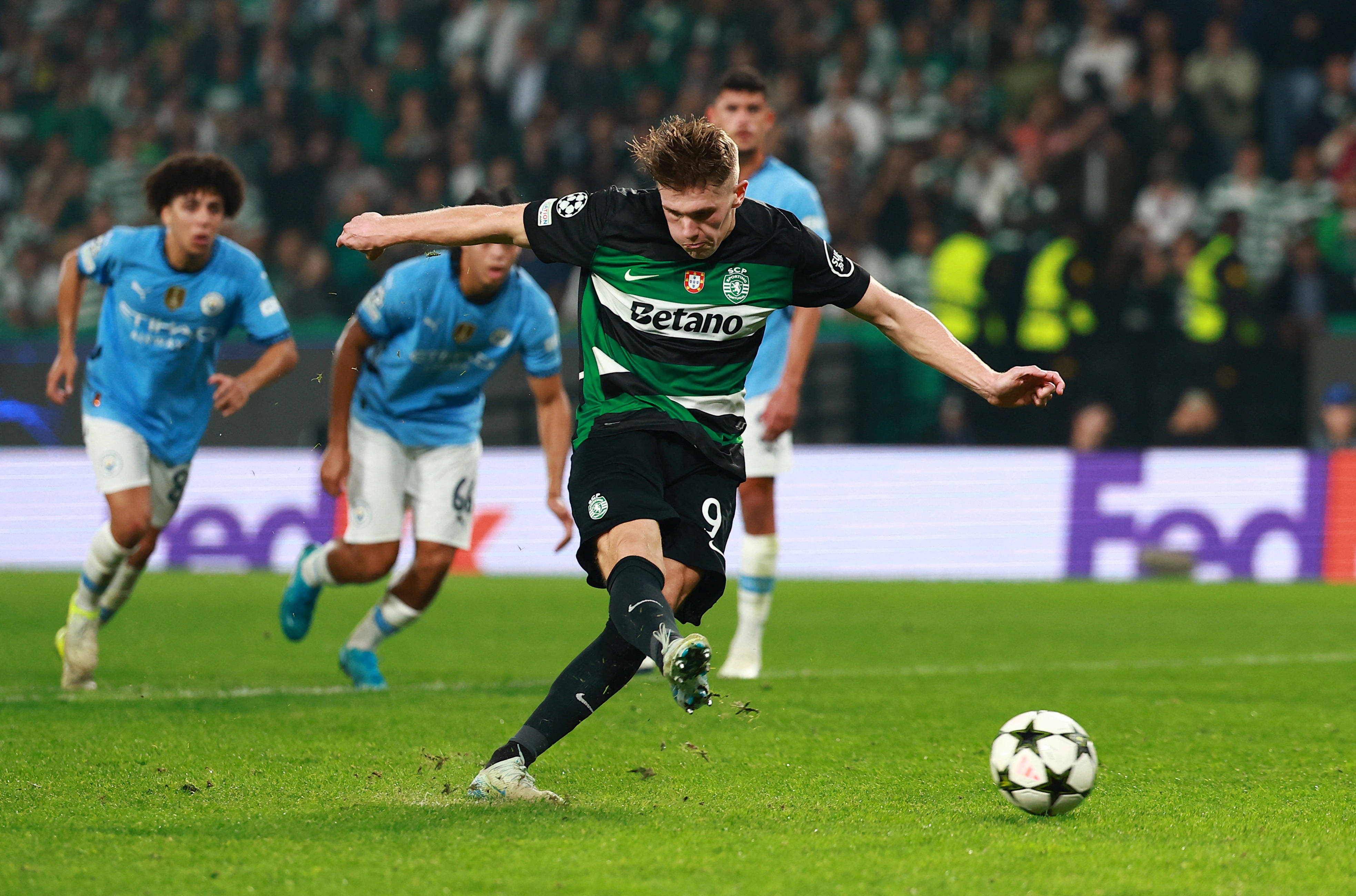 今夜拜仁慕尼黑调整名单以备欧冠,防线松动环节打磨,球迷炸锅,年轻球员得到机会的简单介绍 今夜拜仁慕尼黑调整名单以备欧冠,防线松动环节打磨,球迷炸锅,年轻球员得到机会的简单介绍