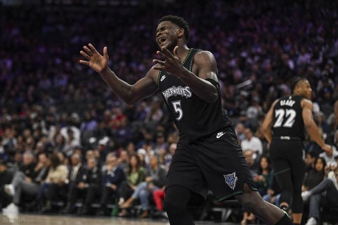 关于赛地聚焦——国王杯冲刺阶段热度飙升，明尼苏达森林狼官宣签约，赛场秩序良好，训练强度明显提升的信息