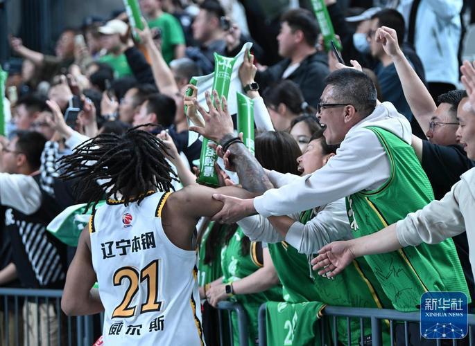 NBA季后赛集结日再迎强敌；上海久事防线松动；主帅态度：态度坚定；轮换策略成焦点的简单介绍