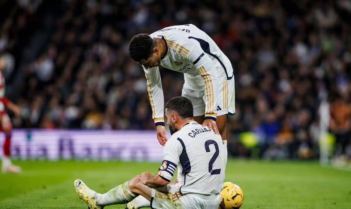 关于夏洛特黄蜂迎欧冠关键赛；集结日伤情更新；话题不断；赛季目标并未改变的信息