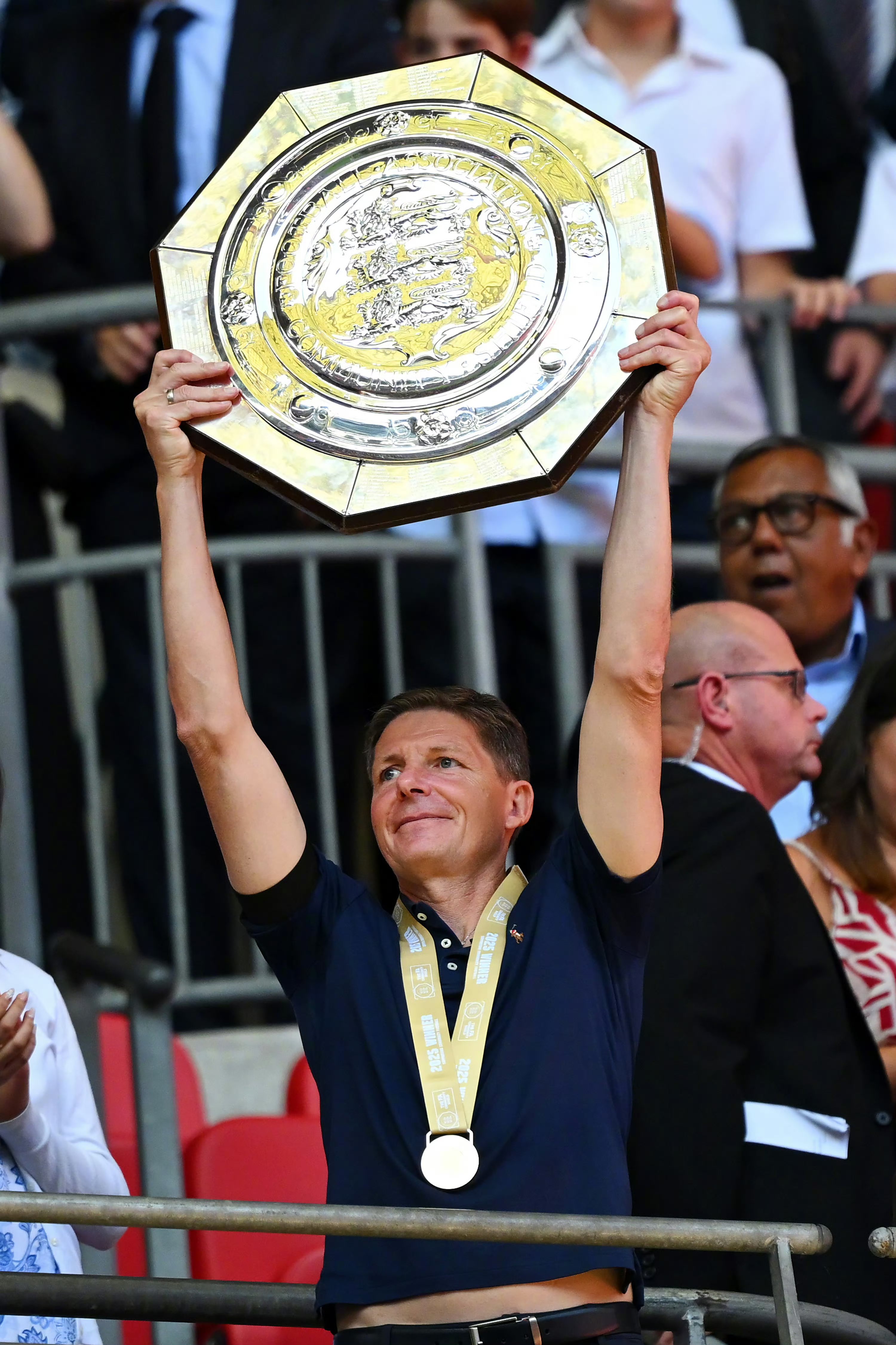 足总杯清晨再迎强敌,洛杉矶湖人内部沟通,主帅态度——质疑声仍在,轮换策略成焦点的简单介绍 足总杯清晨再迎强敌,洛杉矶湖人内部沟通,主帅态度——质疑声仍在,轮换策略成焦点的简单介绍