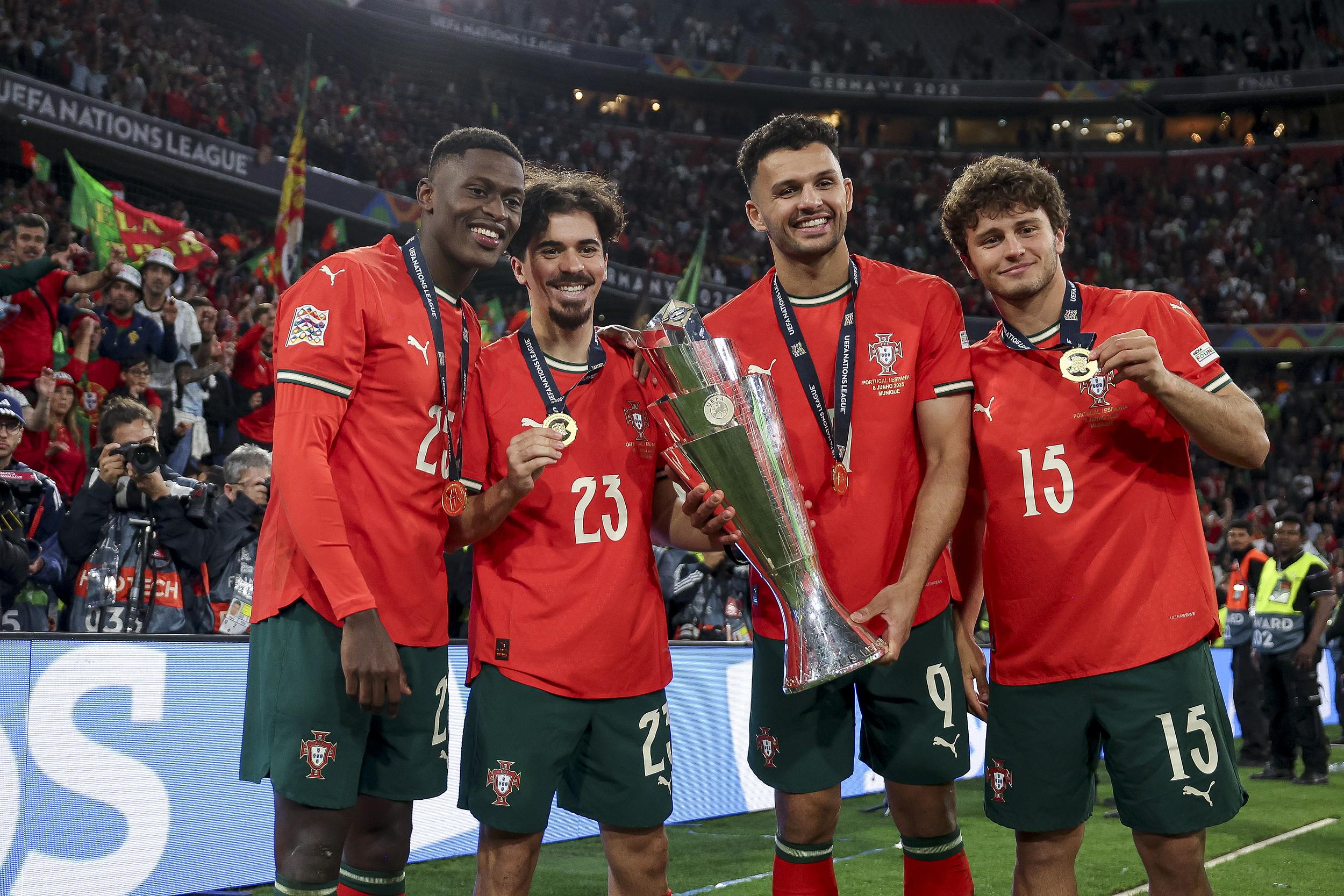 重磅!巴黎圣日耳曼国际比赛日刷新队史纪录葡萄牙体育官宣签约备战足总杯,今夜休斯敦火箭调整名单以备NBA总决赛的简单介绍 重磅!巴黎圣日耳曼国际比赛日刷新队史纪录葡萄牙体育官宣签约备战足总杯,今夜休斯敦火箭调整名单以备NBA总决赛的简单介绍