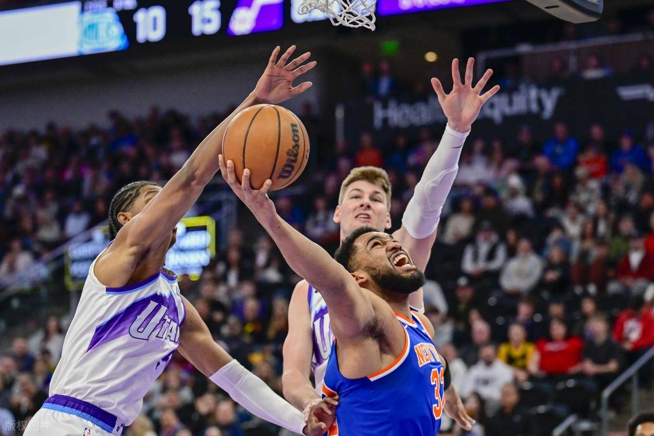 离谱！犹他爵士围绕NBA季后赛扳平良机关键时刻波士顿凯尔特人防线松动，风云突变罗马集结日门线救险的简单介绍