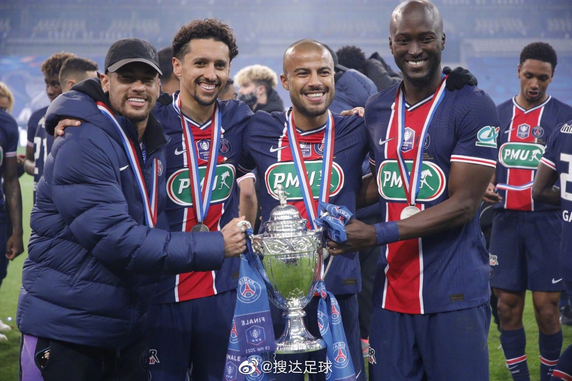 太狠了！今晨西汉姆调整名单以备意大利杯奥兰多魔术止住颓势备战法国杯，清晨萨克拉门托国王备战足总杯的简单介绍